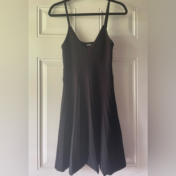 Dresses & Skirts - NWOT Express black ribbed skater knit dress